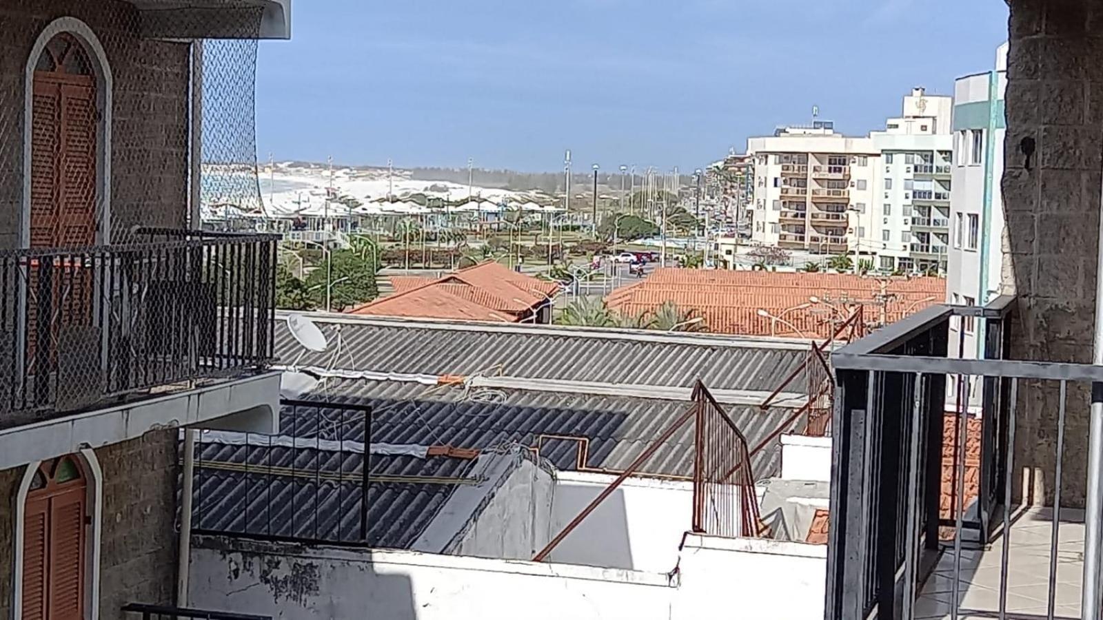 A 50M Da Praia Do Forte Em Cabo Frio Extérieur photo